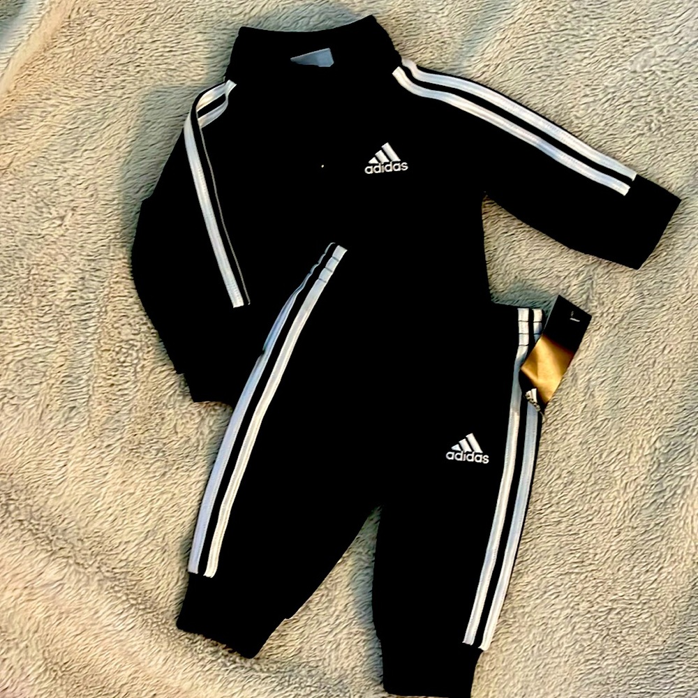 Adidas 2 Piece Black Set of pants & long sleeve 3 mos